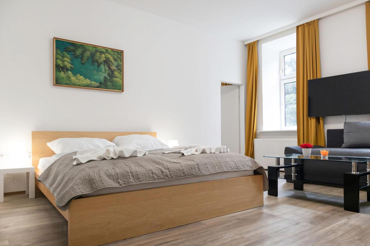 Apartamento Spacious & Pleasent 2br Apt. Near Milenium Tower Viena