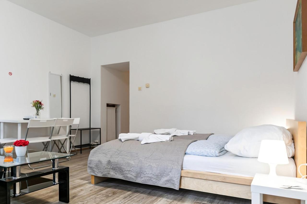 Spacious & Pleasent 2br Apt. Near Milenium Tower * Viena