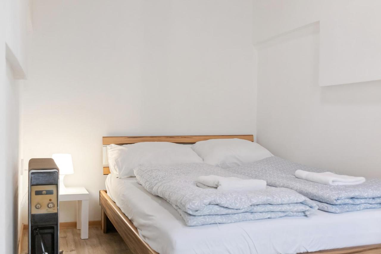 Spacious & Pleasent 2br Apt. Near Milenium Tower Apartamento