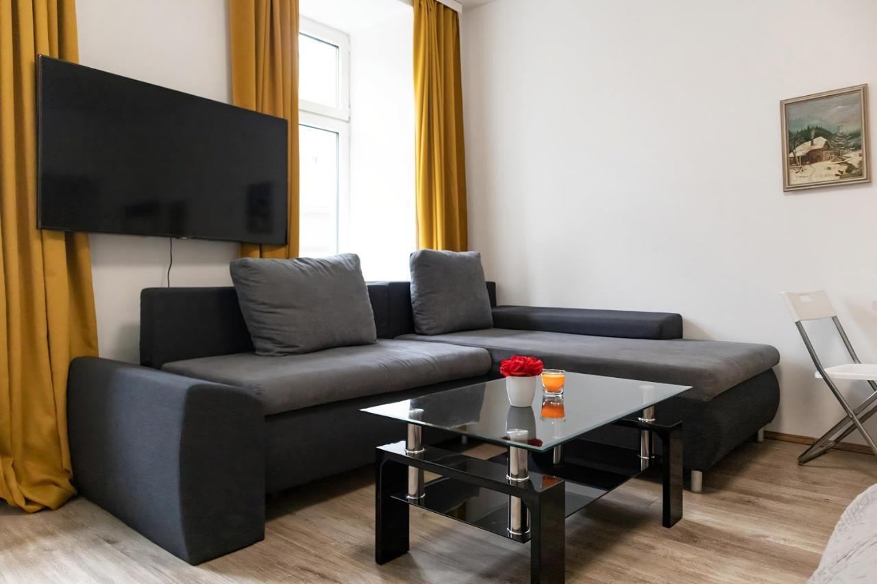 Apartamento Spacious & Pleasent 2br Apt. Near Milenium Tower Viena